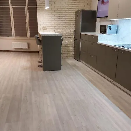 Luxury Studio-apartment In 45 жемчужина на каманина Apartment *